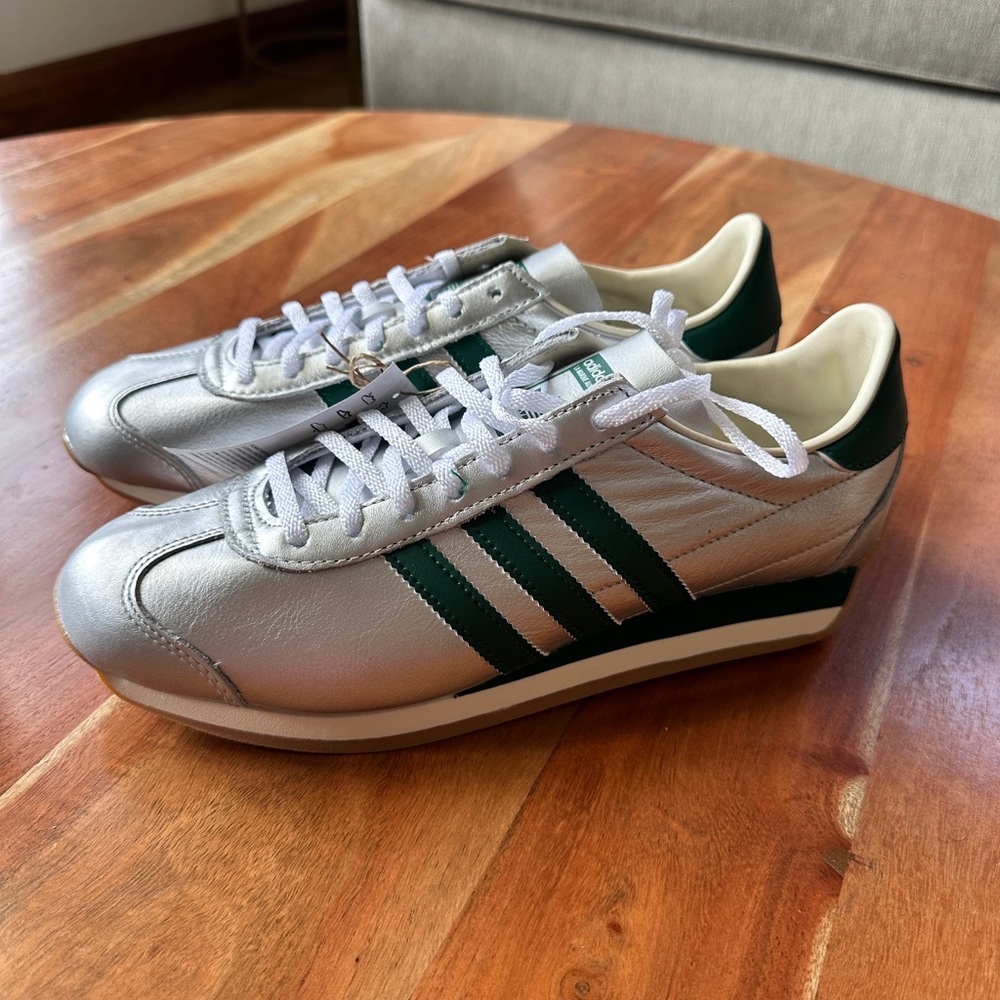 NWT Adidas Country OG W Metallic Silver Collegiate Green